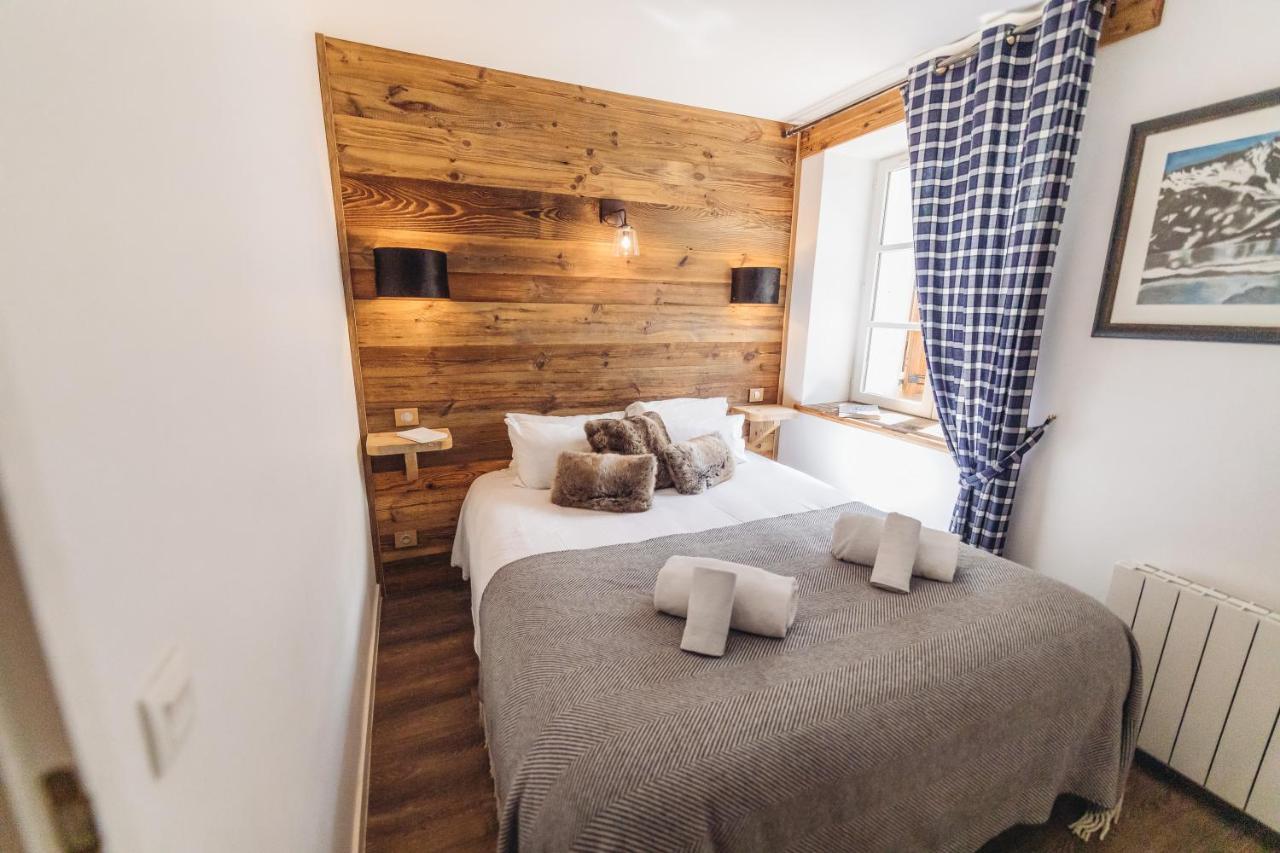 Chalet La Fedora - Appartements De Charme Vaujany Exterior photo